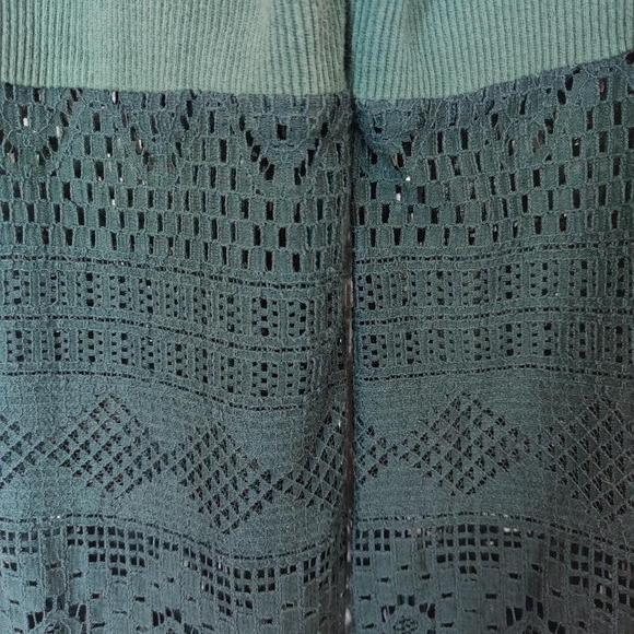 Relaxing Lace Patns - Picture 3 of 6